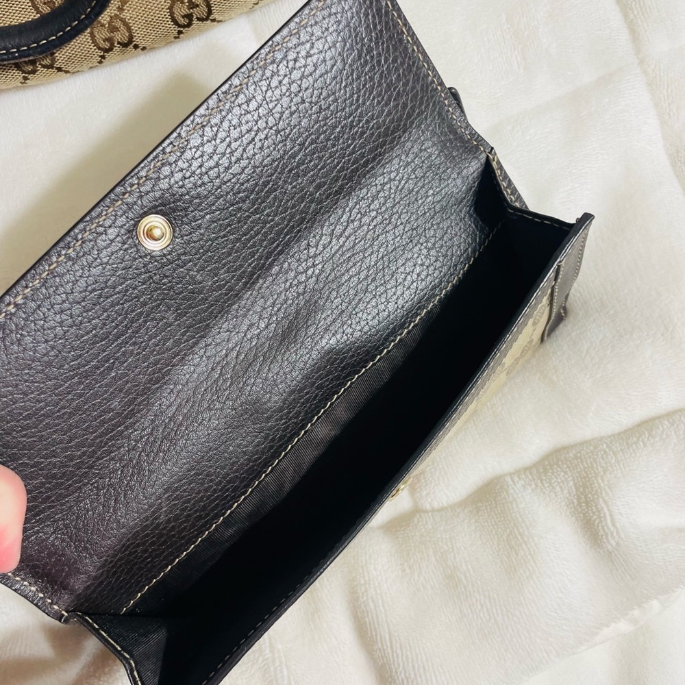 Gucci Brown Monogram Handbag, Wallet, and keychain wallet - Picture 4 of 16